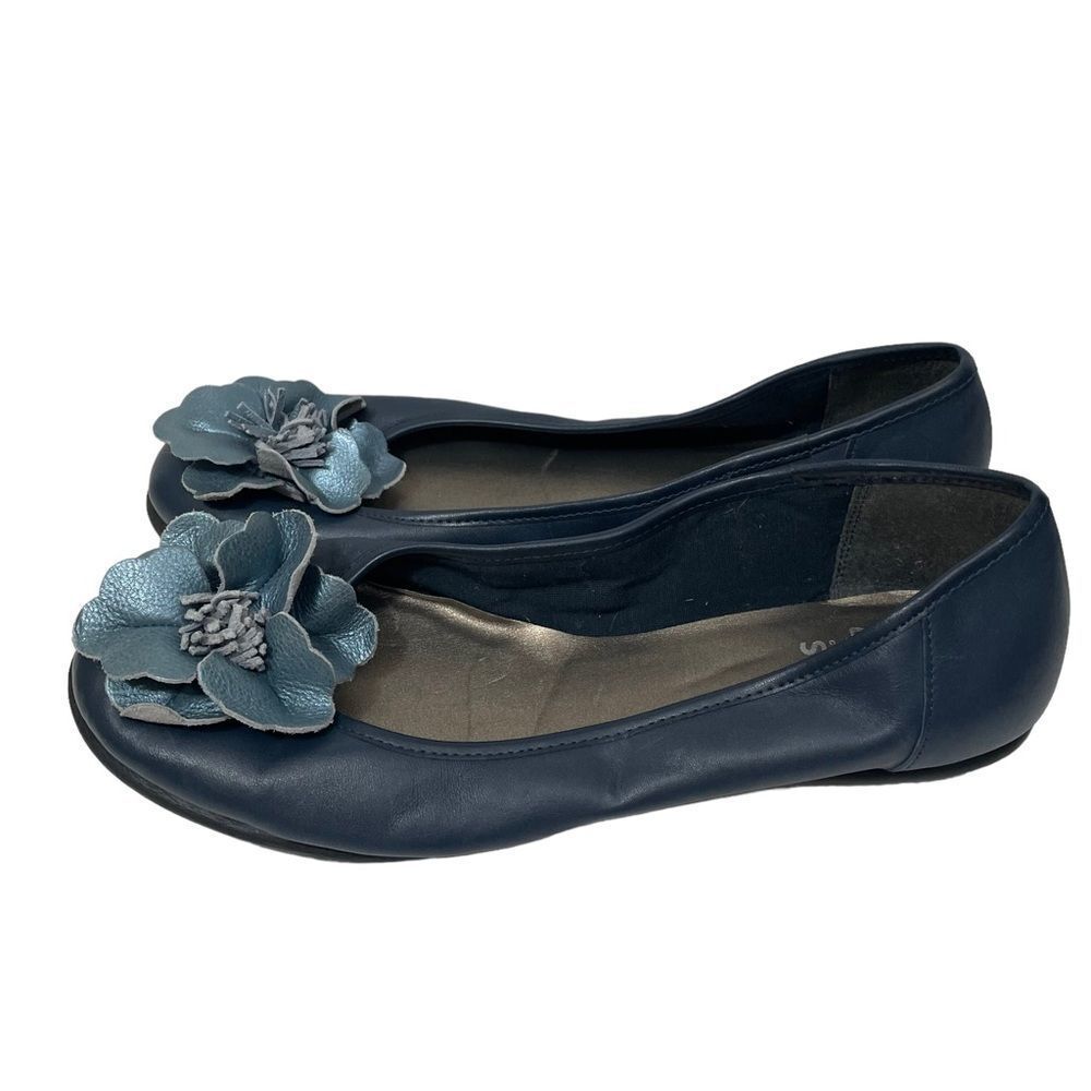Clarks Cushioned Blue Leather Floral Flats